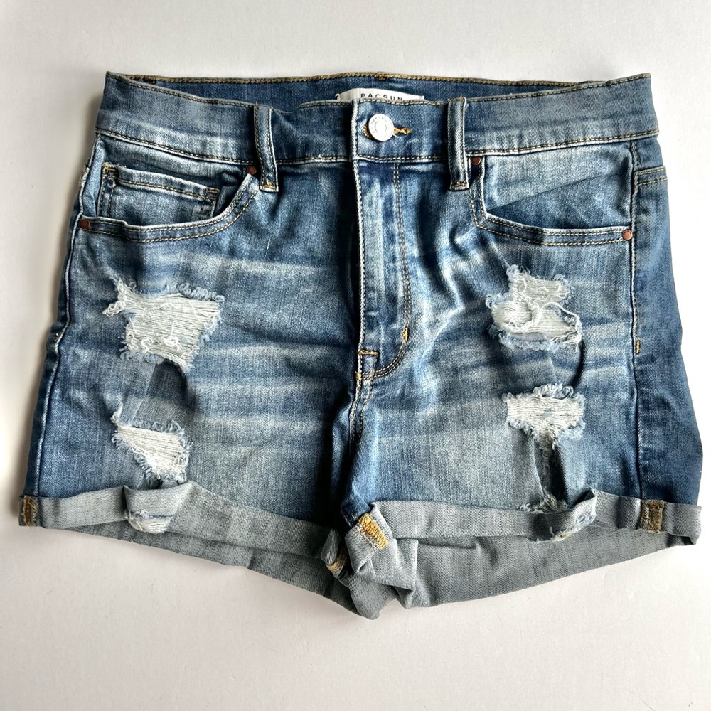🍒(A221) Women’s Pac Sun Jean Shorts The Shortie. Size: 28